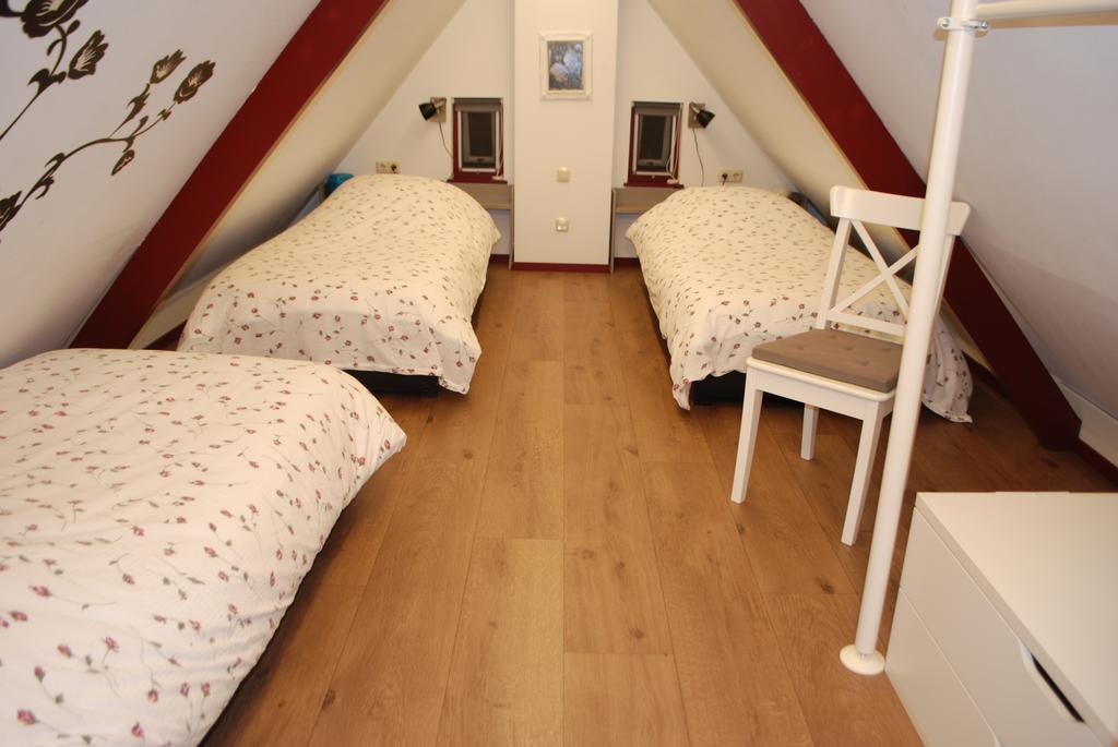Vakantiehuis It koaihûs Jistrum Buitenkant foto